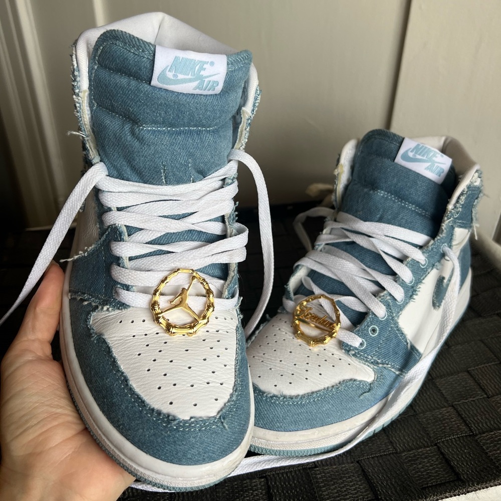 2022
Wmns Air Jordan 1 Retro High OG 'Denim'